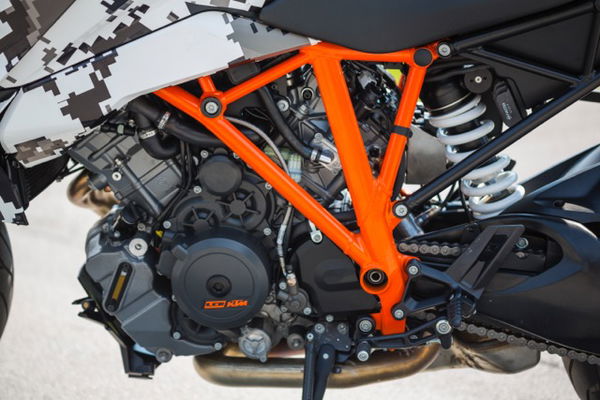 KTM 1290 Super Duke GT - first official pics