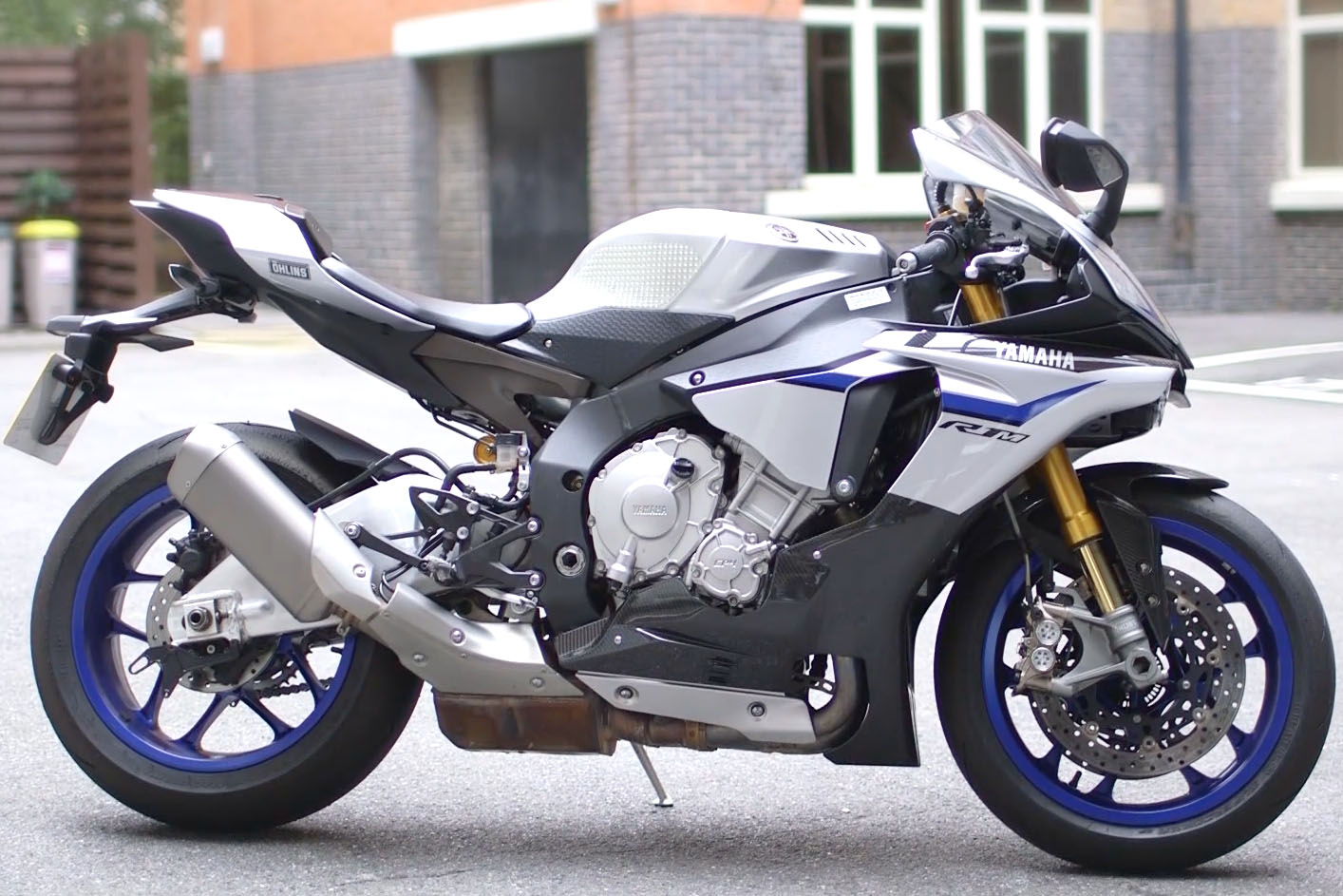 Video review: Yamaha R1M