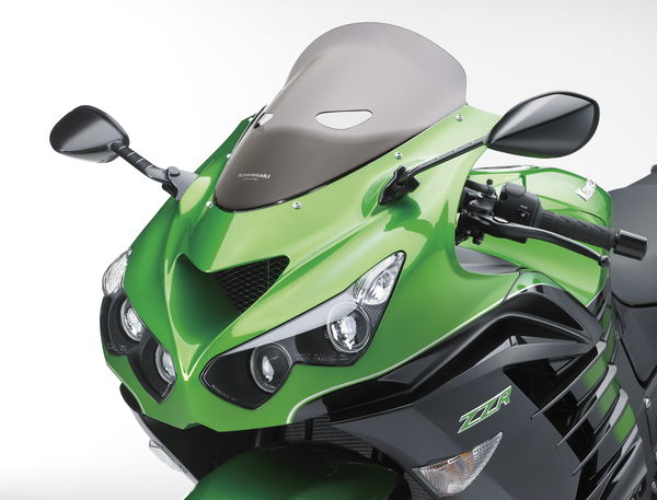 2016 Kawasaki ZZR1400 revealed