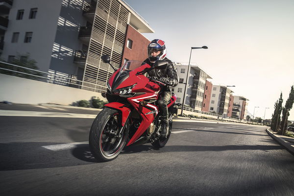 2016 Honda CBR500R debuts