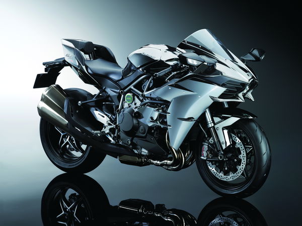 Kawasaki Ninja H2 gets slipper-assist clutch for 2016