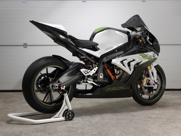 BMW's electric S1000RR revealed