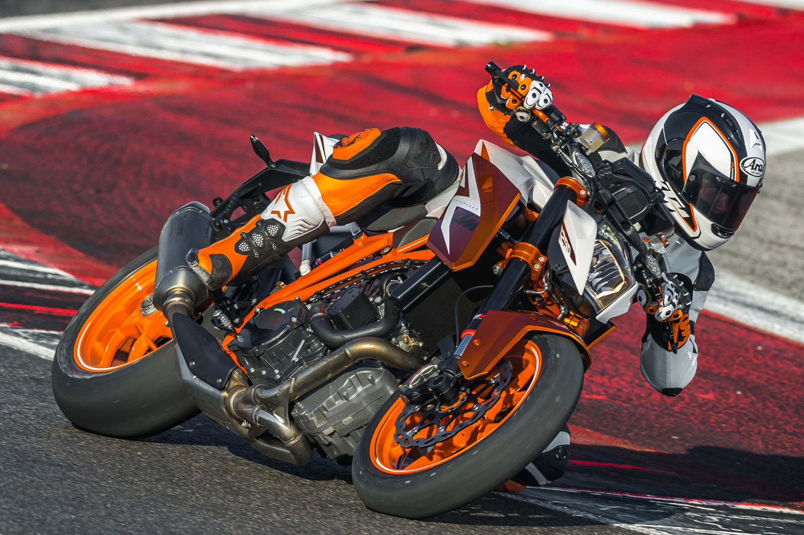 KTM announces 1290 Super Duke R Special Edition
