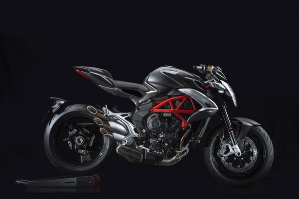 MV Agusta presents the new Brutale 800 at Eicma