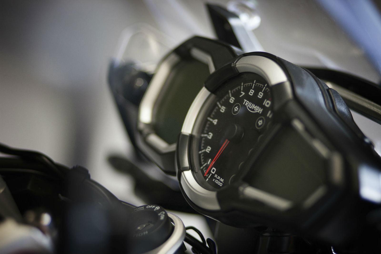 2016 Triumph Tiger Explorer debuts