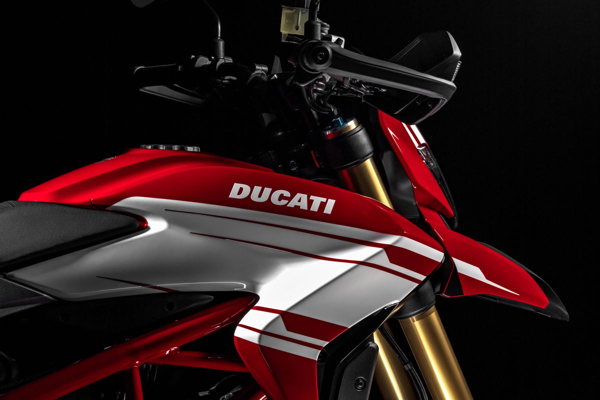 New Ducati Hypermotard 939 & 939 SP and Hyperstrada 939