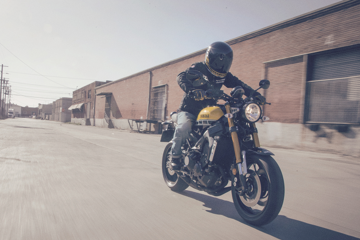 Yamaha introduces the XSR900 | Visordown