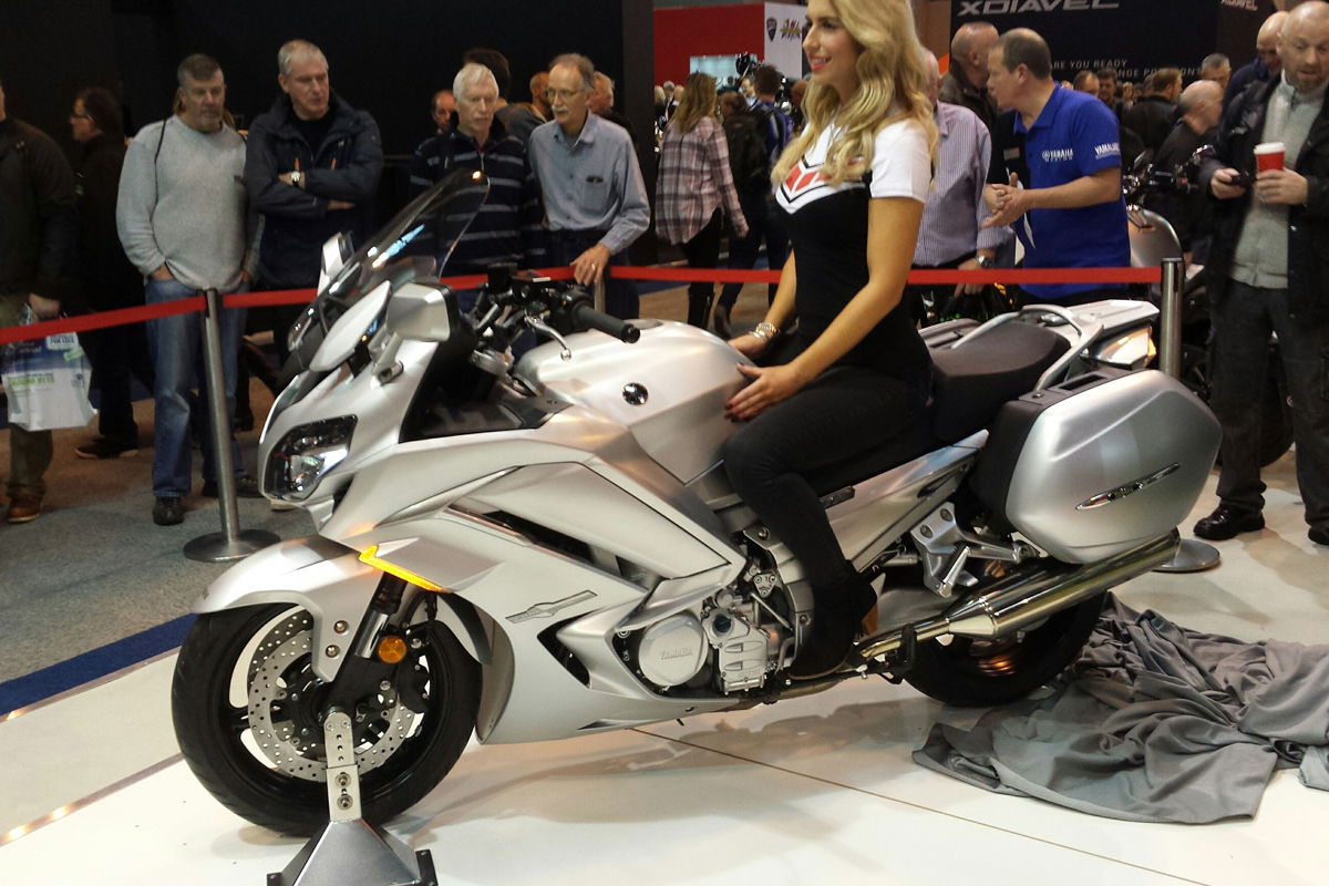 Yamaha FJR1300 updated for 2016