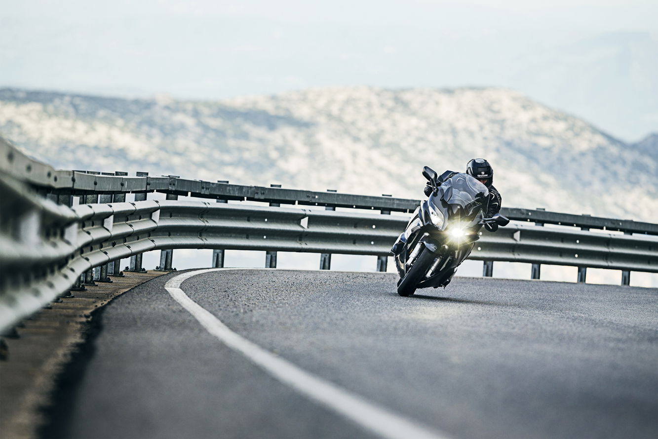 Yamaha FJR1300 updated for 2016