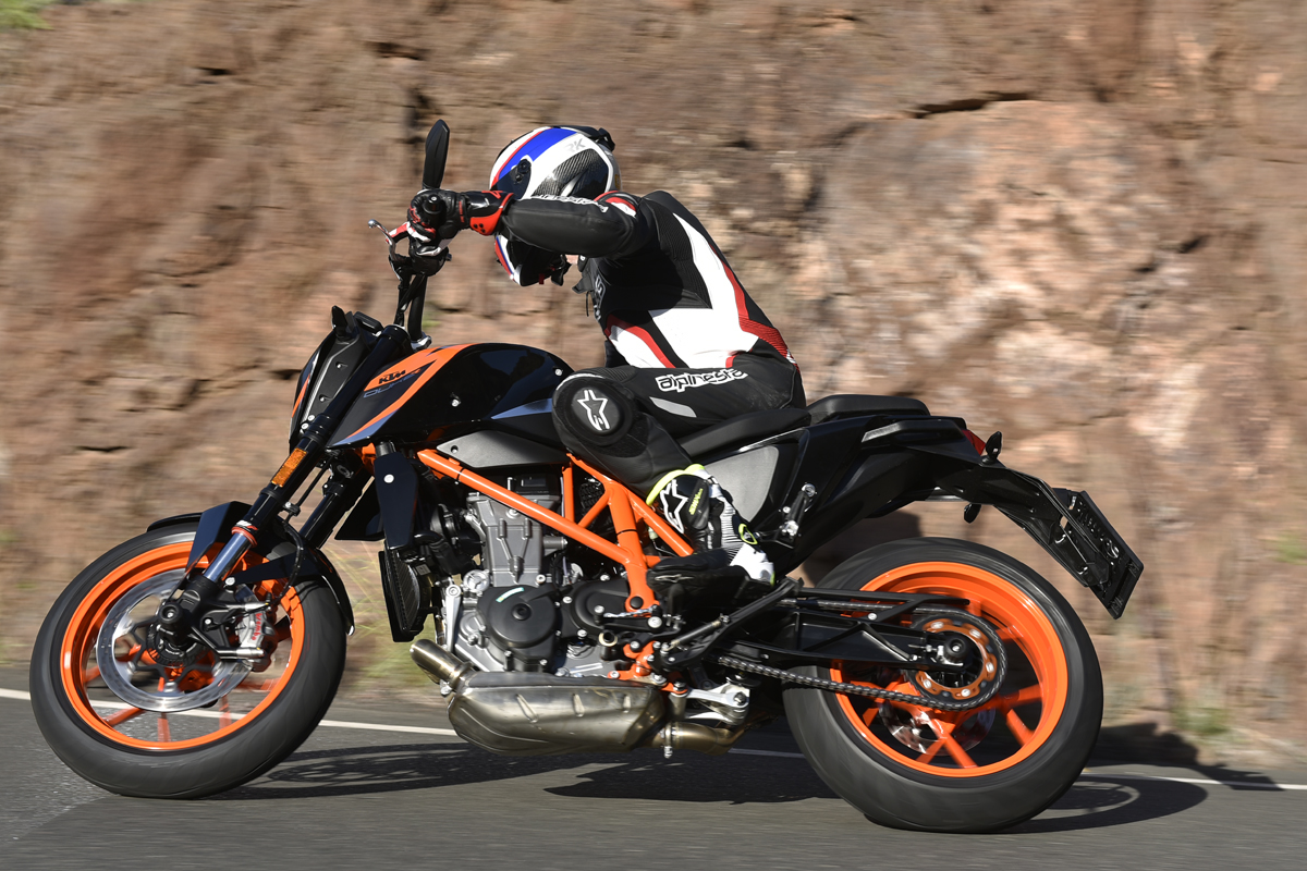 First ride: KTM 690 Duke and 690 Duke R review