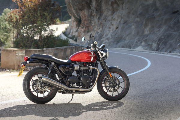 Triumph Street Twin 2016 review