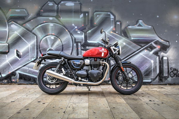 Triumph Street Twin 2016 review