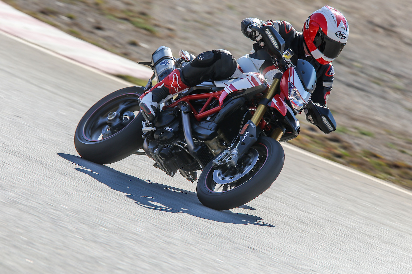 First ride: Ducati Hypermotard 939 / SP review