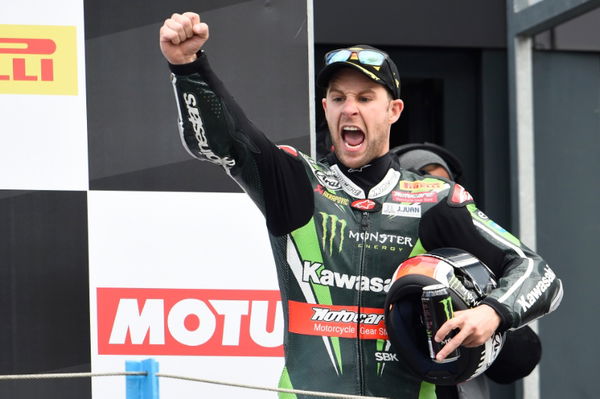 Jonathan Rea signs new two-year deal with Kawasaki