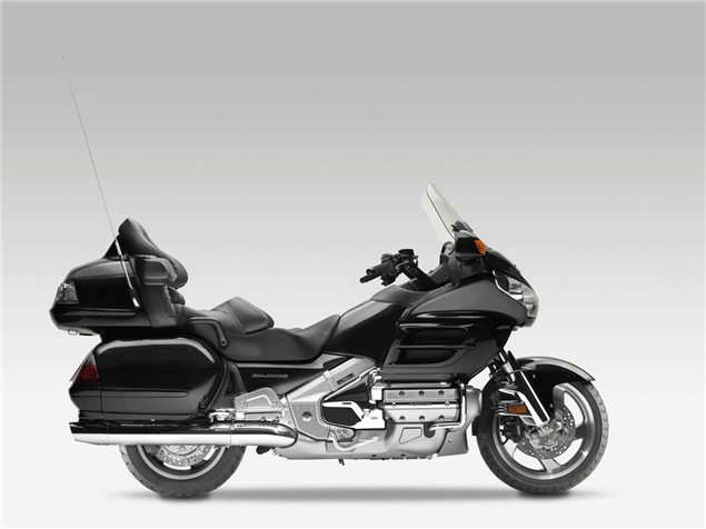 Three new colours for Goldwing in 2010
