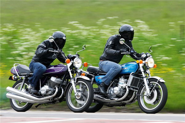 Class of '75: 750cc two strokes