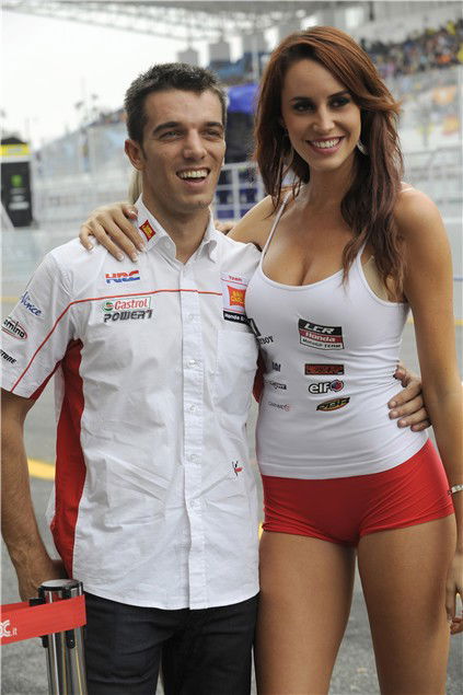 MotoGP: 2009 Estoril Grid Girls Gallery