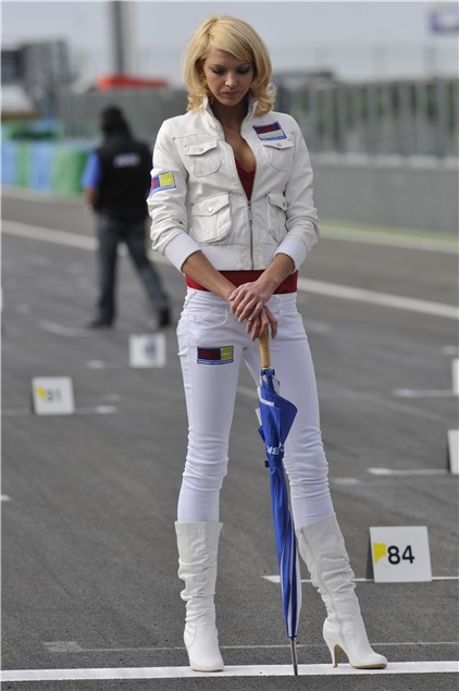 WSB: 2009 Magny Cours Grid Girls Gallery