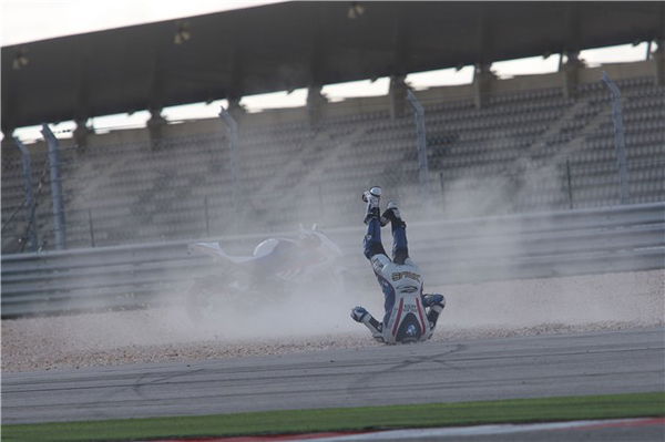 Ruben Xaus WSB Portimao crash pics