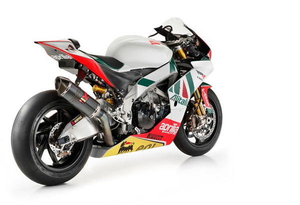 Biaggi-Camier 2010 RSV4 revealed