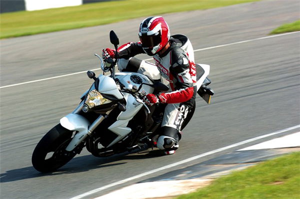 Honda CB1000R UK road test review