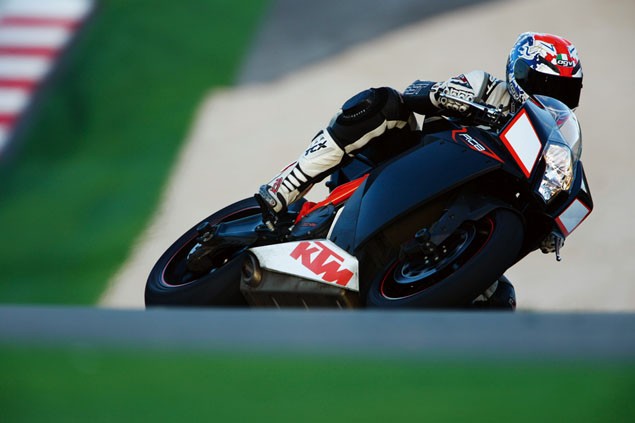 2009 KTM RC8R review
