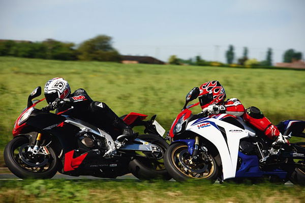 Should I Just Buy a Blade? CBR1000RR Fireblade V RSV4 Factory