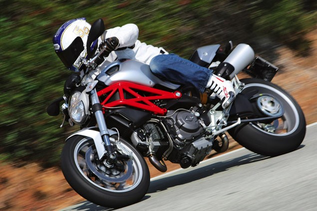 2009 Ducati Monster 1100 launch test review