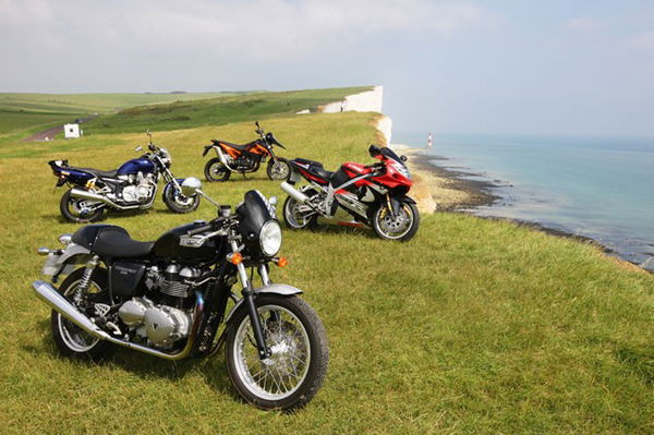 Summer Fun - Suzuki GSX-R1000K2, KTM 690SM, Yamaha XJR1300 and Triumph Thruxton