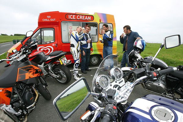 Summer Fun - Suzuki GSX-R1000K2, KTM 690SM, Yamaha XJR1300 and Triumph Thruxton