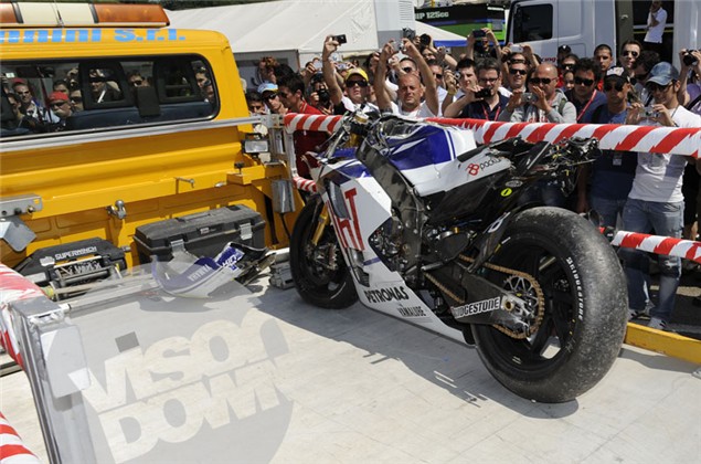 Pictures of Valentino Rossi's M1 after Mugello crash