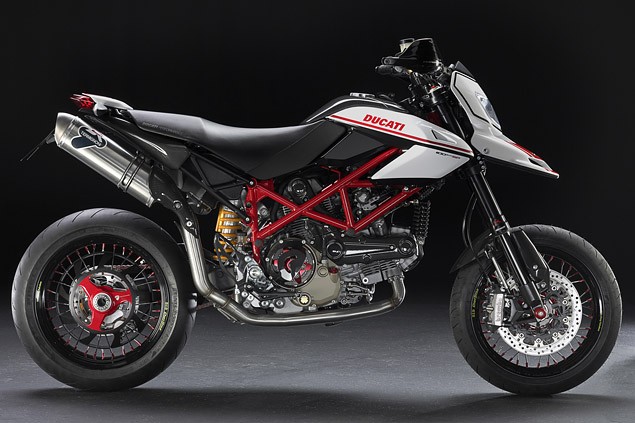 Ducati Hypermotard 1100 EVO SP first ride review