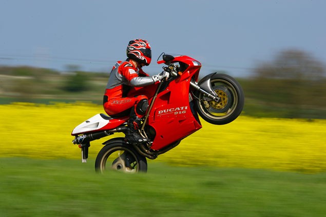 Superbike classics - Ducati 916SP v Honda RC45