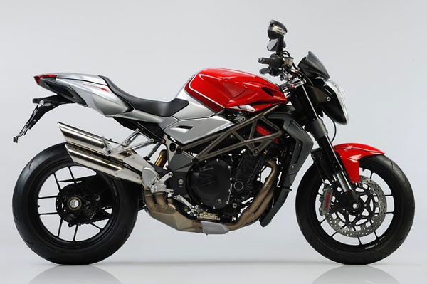 MV Agusta Brutale 1090RR first ride review