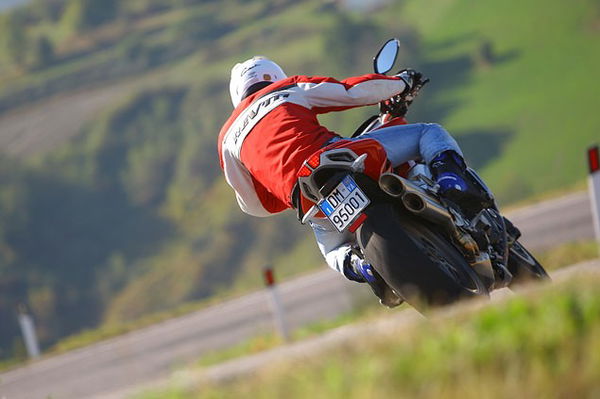 MV Agusta Brutale 1090RR first ride review