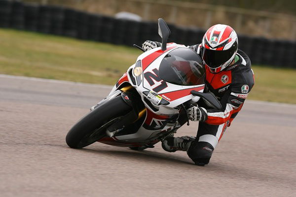 Ducati 1098 Bayliss Mallory Park track test