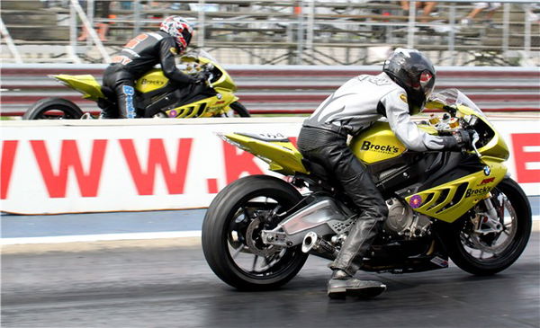 BMW S1000RR breaks 9-second quarter mile