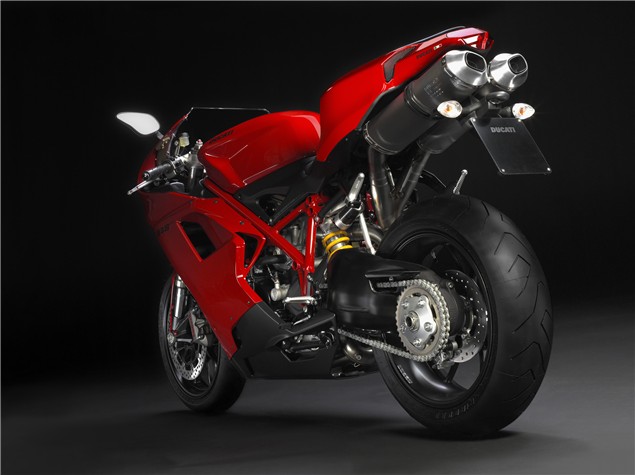 Ducati launch 848 EVO, with claimed 140bhp