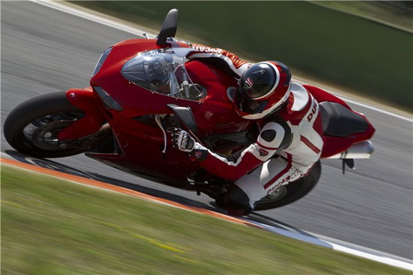 Ducati launch 848 EVO, with claimed 140bhp