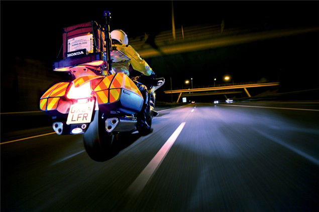 DfT study reveals how headlamp glare is making night riding a nightmare