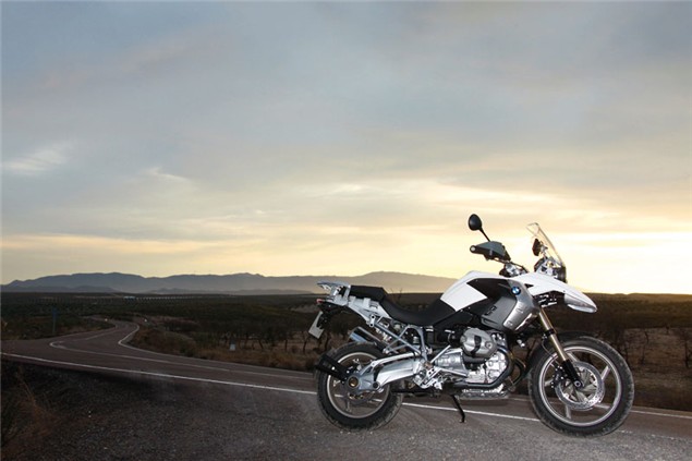 2010 BMW R1200GS-ADV launch test review