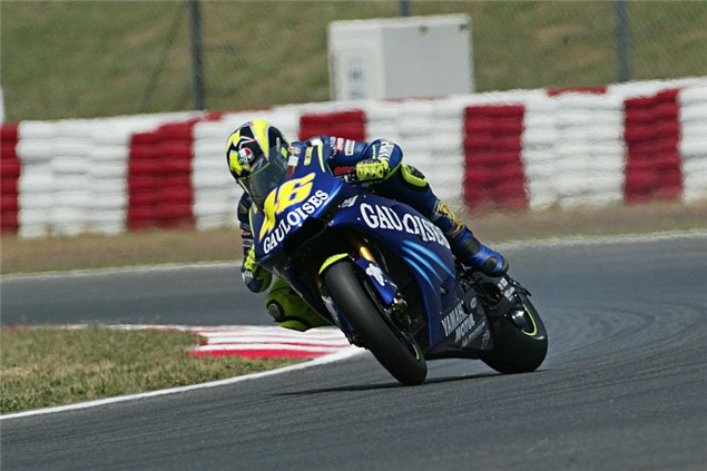 Pictorial: Rossi's marriage to Yamaha in 2004