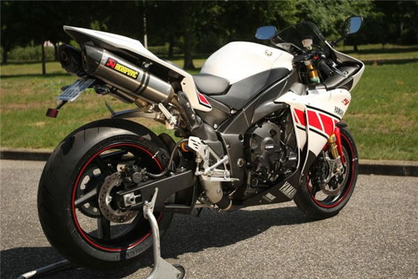 Special Edition YZF-R1 for France only