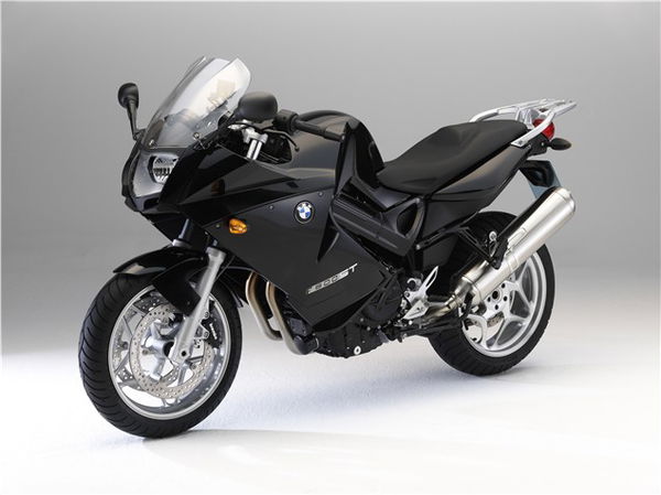 BMW introduce F800ST Touring