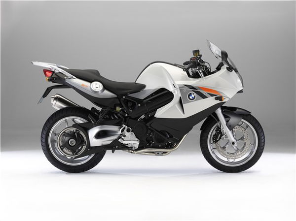 BMW introduce F800ST Touring