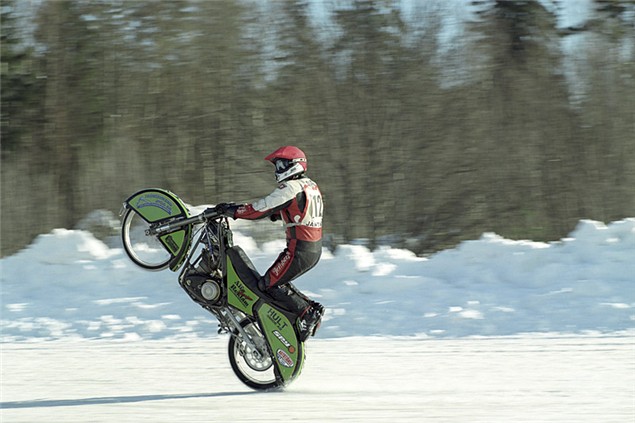 Ice Racing - Going to extremes