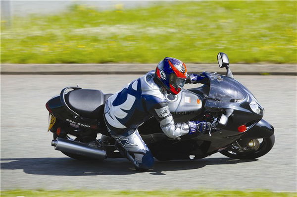 Used Test: Suzuki Hayabusa GSX-1300R review