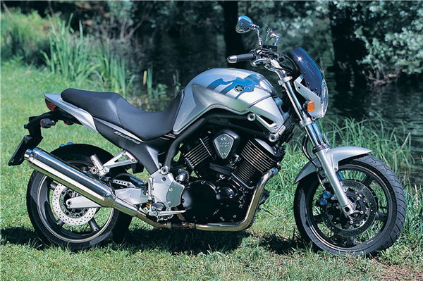 First Ride: 2001 Yamaha BT1100 Bulldog review