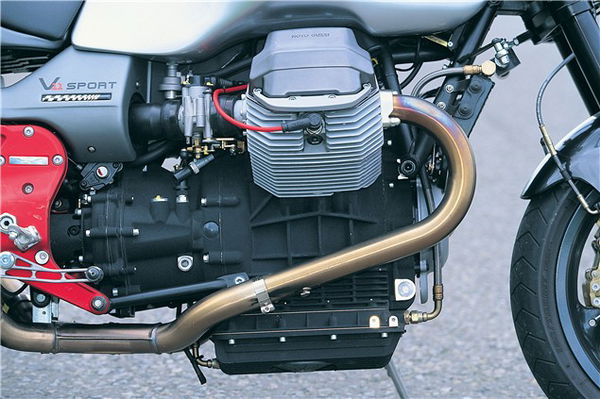 First Ride: 2001 Moto Guzzi V11 Sport Naked review