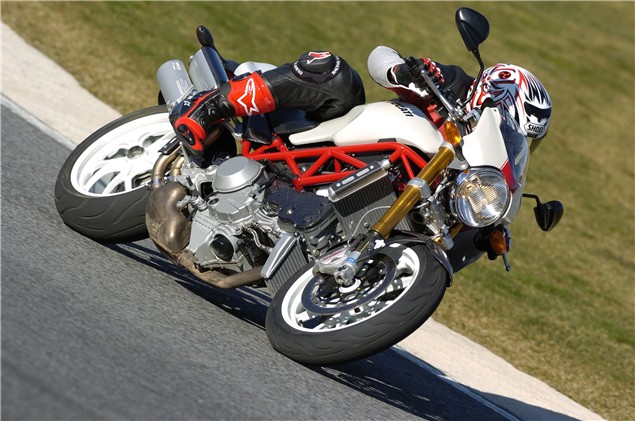 First Ride: Ducati Monster S4Rs Testastretta